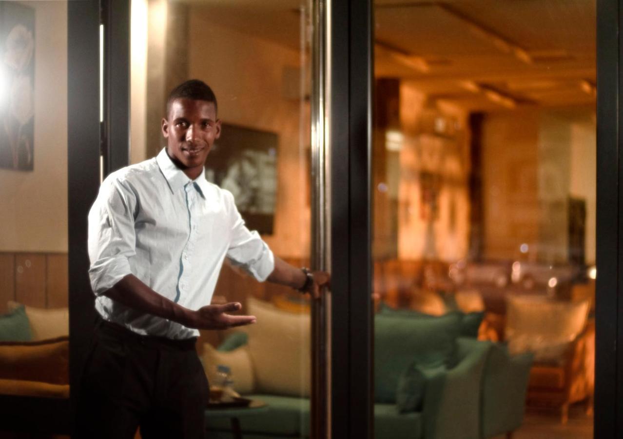 Urban Hotel Nouakchott Esterno foto