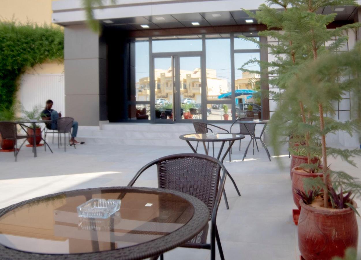 Urban Hotel Nouakchott Esterno foto